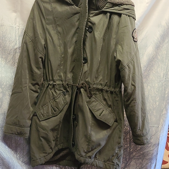 A&F Jacket - Picture 7 of 7